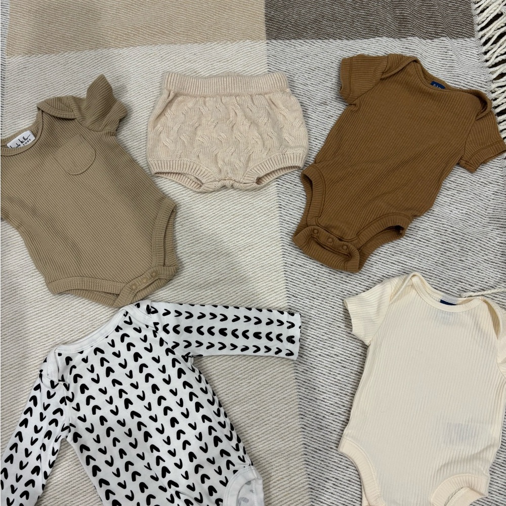 Cloud Island White and Black Baby Bodysuit